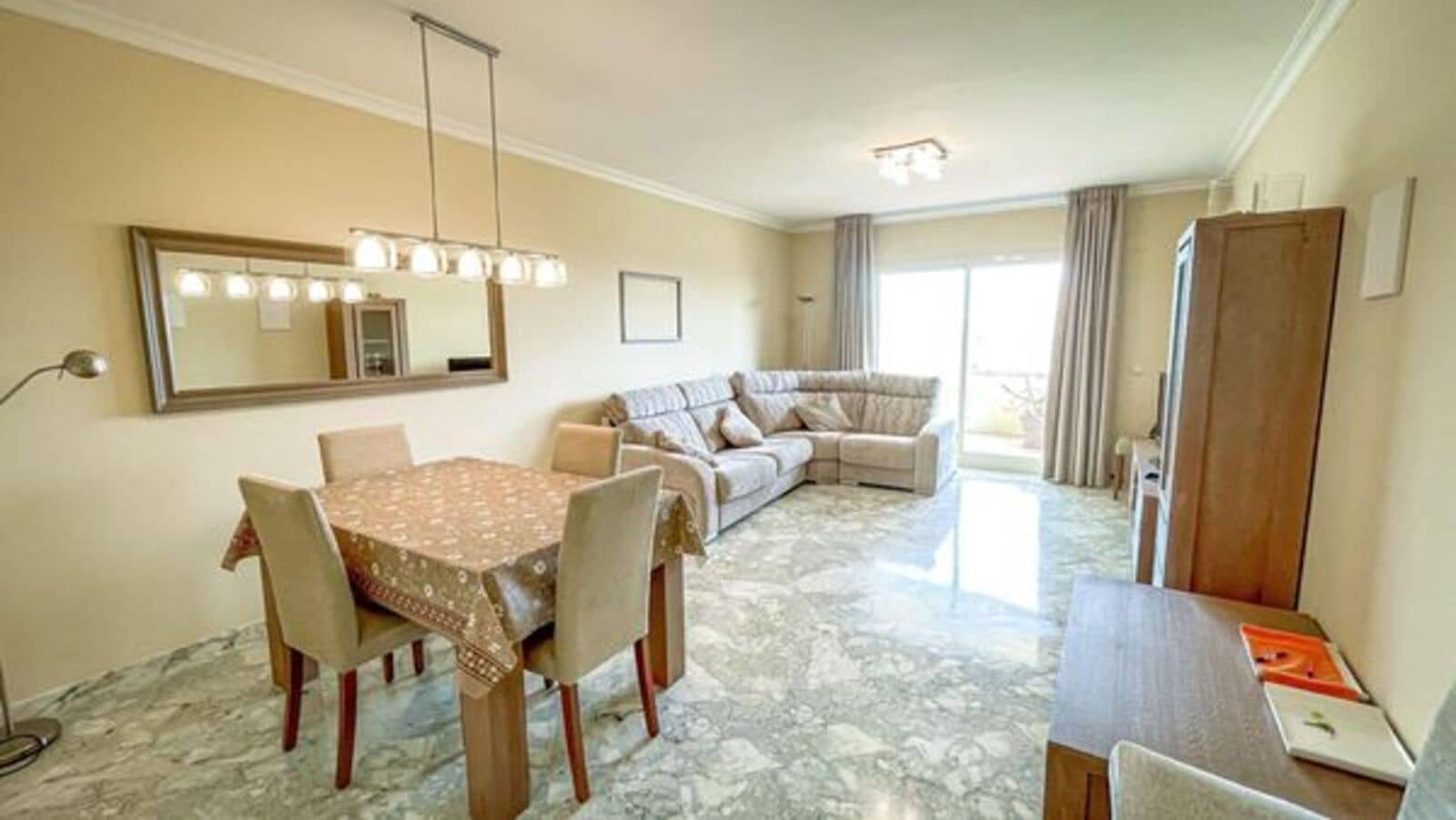 Apartamento de 2 habitaciones en Mijas Costa en venta - 419.000 € (Ref: 9796365)