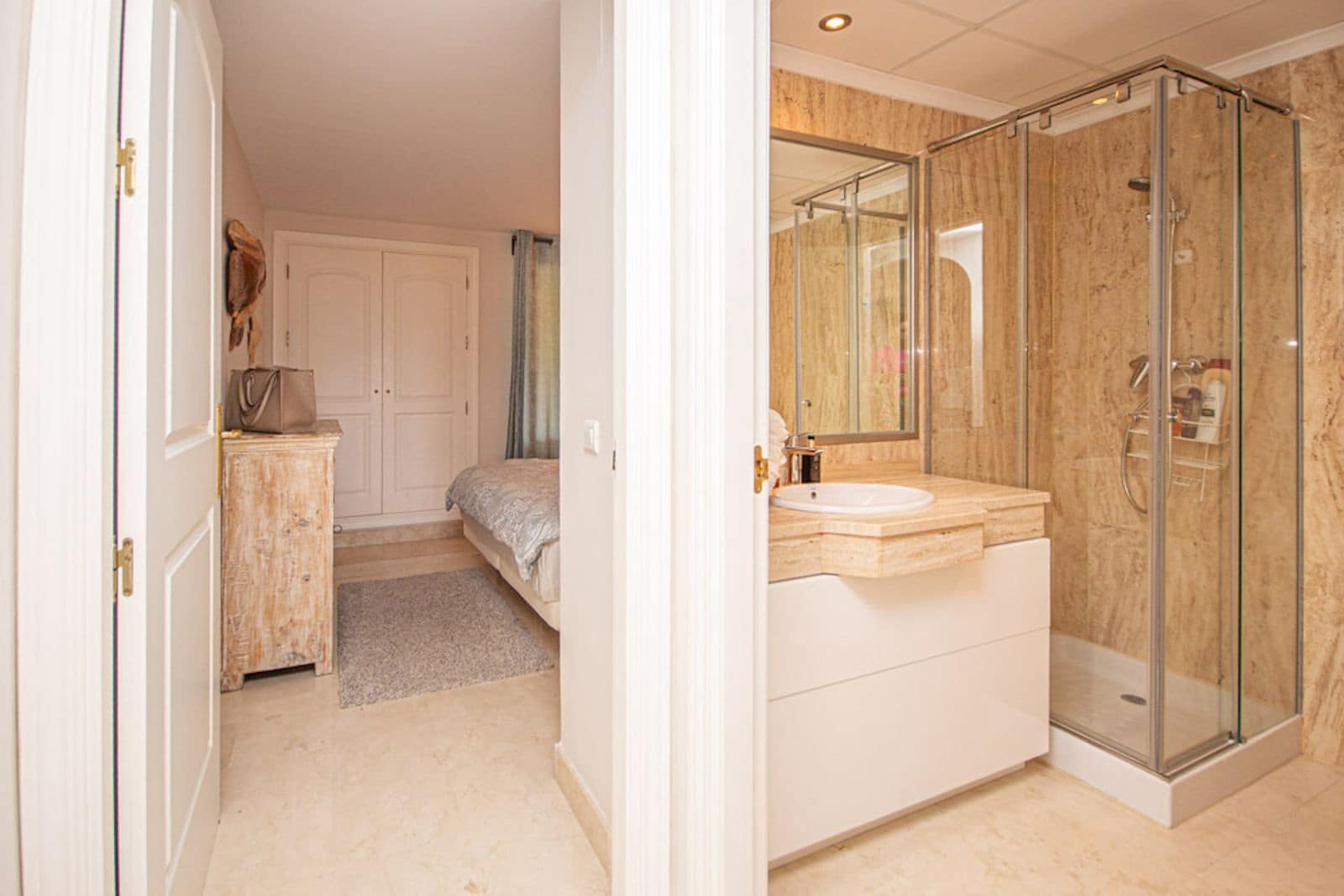 2 soveværelse Lejlighed til salg i Elviria - € 389.000 (Ref: 9796373)