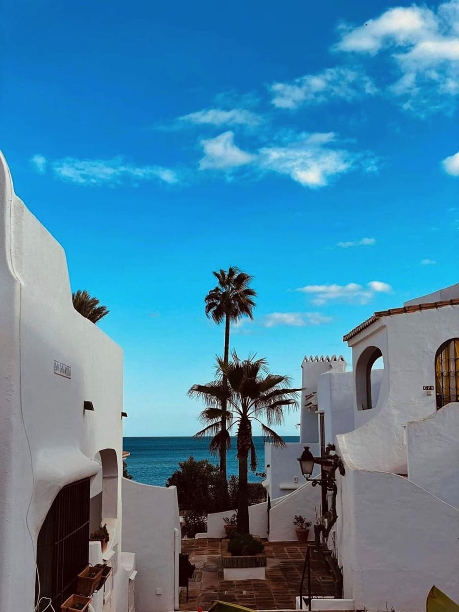 3 sypialnia Dom blizniak na sprzedaż w La Duquesa / Puerto de la Duquesa - 399 000 € (Ref: 9796378)