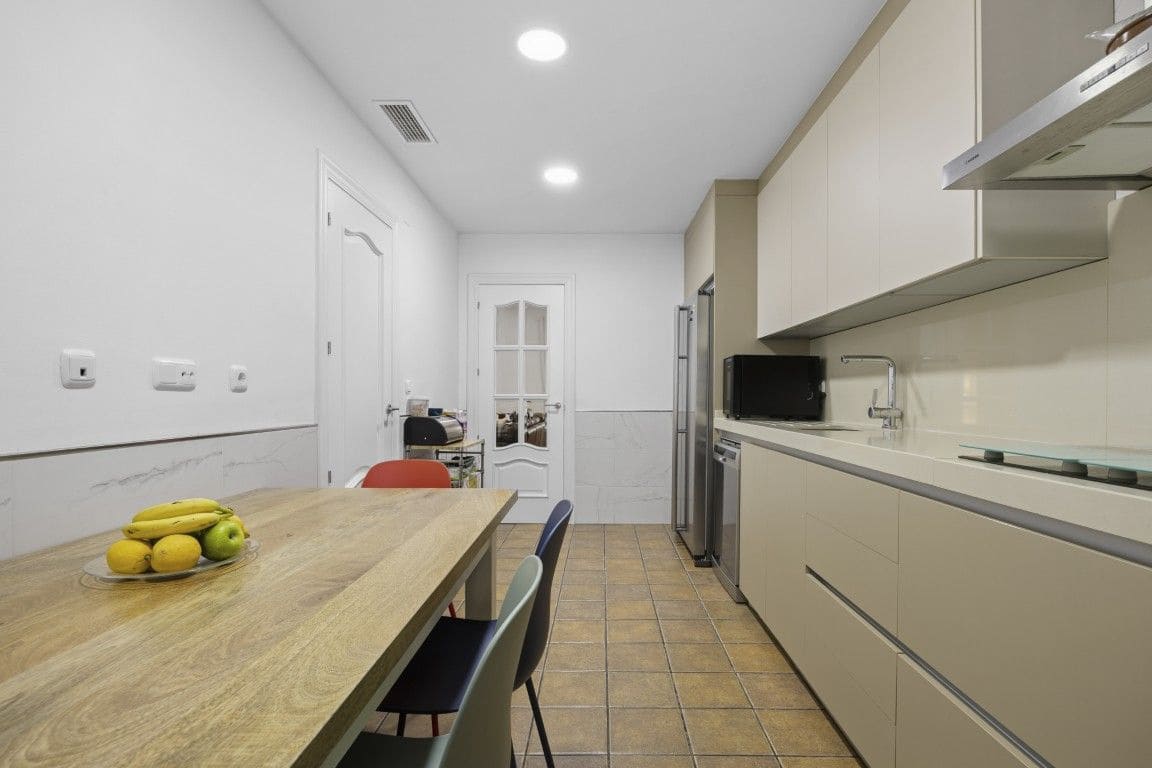 3 soveværelse Byhus til salg i Marbella - € 849.000 (Ref: 9796379)