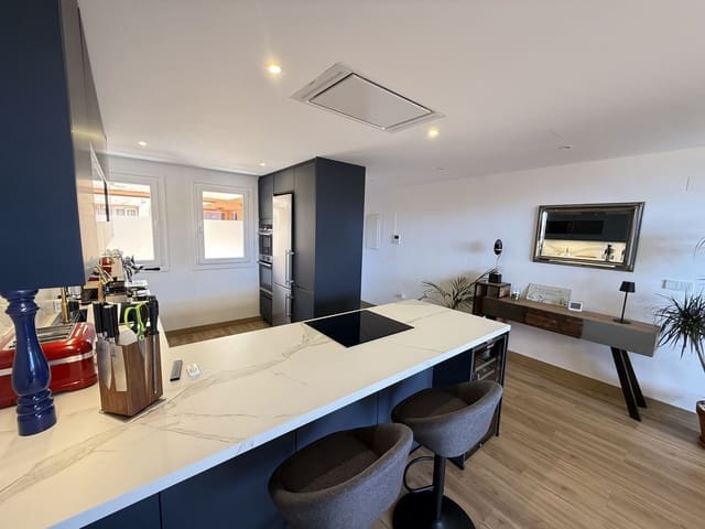 2 soveværelse Lejlighed til salg i Elviria, Marbella - € 550.000 (Ref: 9796380)