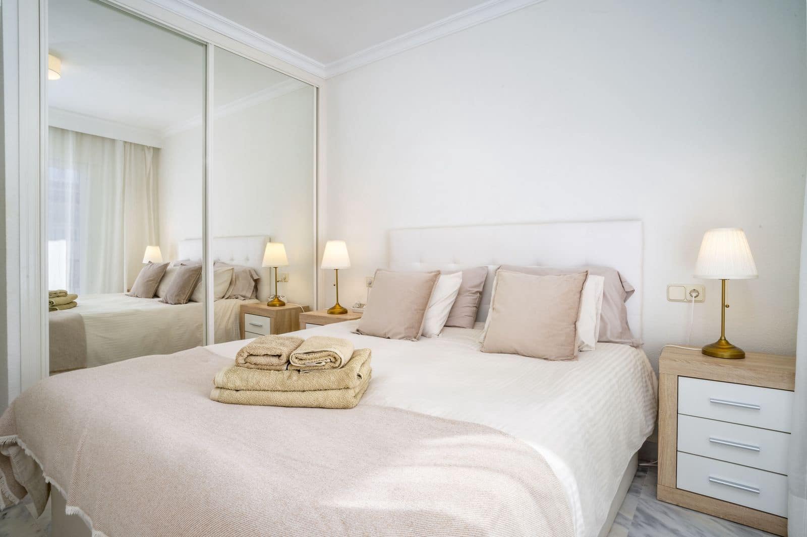 2 chambre Appartement à vendre à Puerto Banus - 430 000 € (Ref: 9796382)