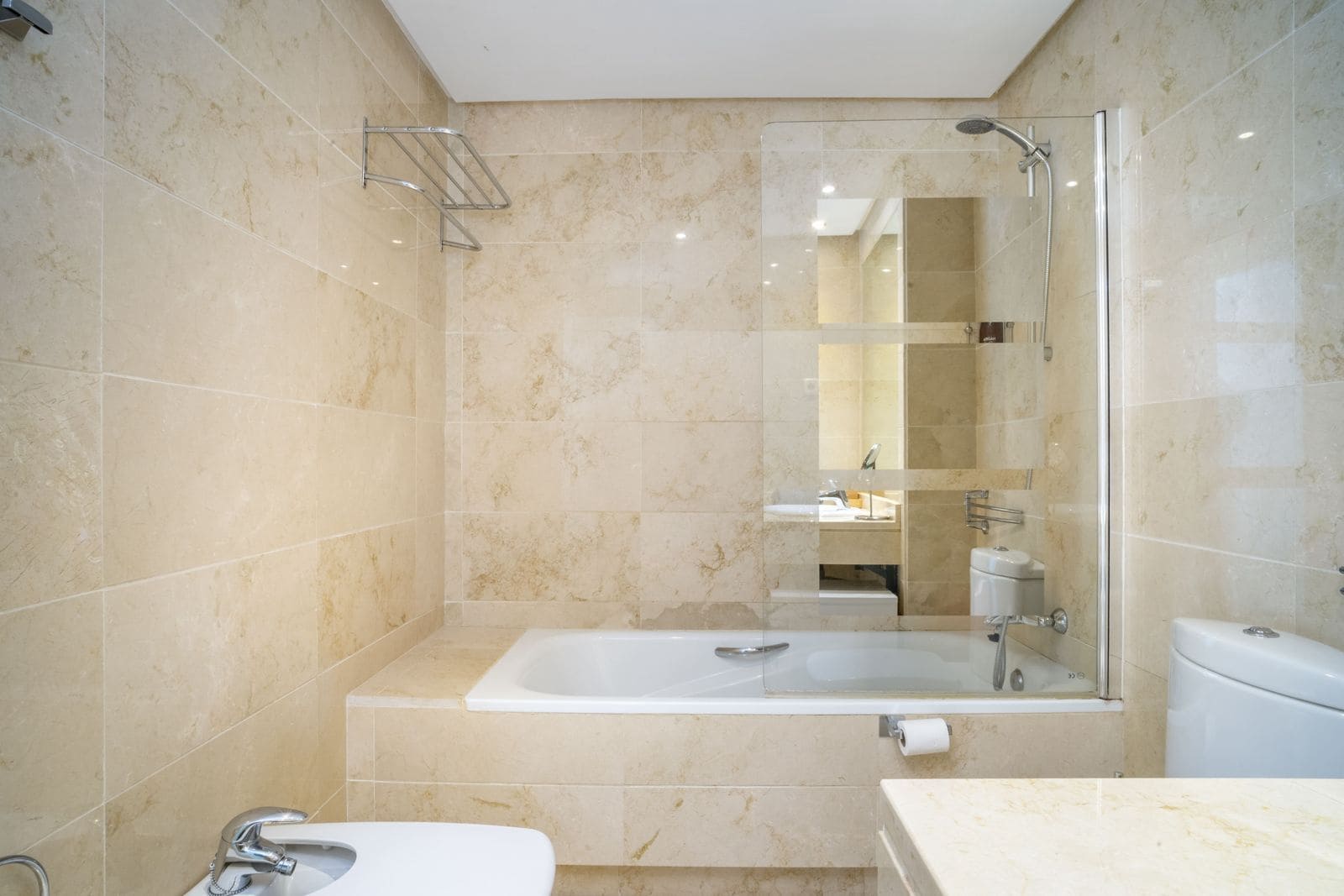 2 chambre Appartement à vendre à Puerto Banus - 430 000 € (Ref: 9796382)