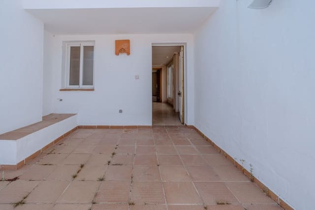 Pareado de 3 habitaciones en Nueva Andalucia, Marbella en venta - 550.000 € (Ref: 9796383)