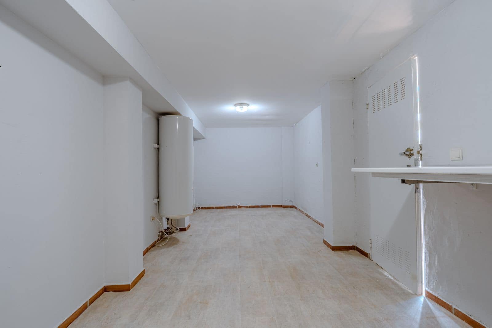 Pareado de 3 habitaciones en Nueva Andalucia en venta - 550.000 € (Ref: 9796383)