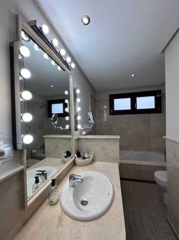 3 soveværelse Byhus til salg i Benahavís - € 770.000 (Ref: 9796386)