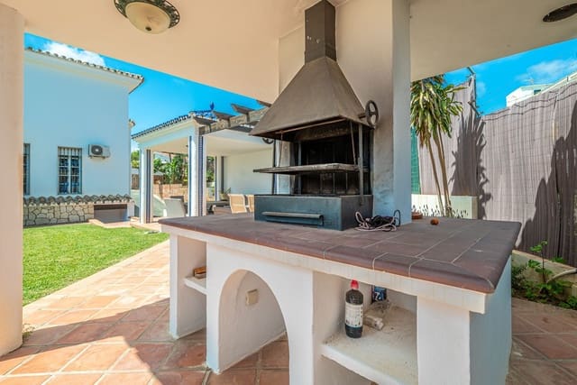 6 chambre Villa/Maison à vendre à Benalmadena Costa, Benalmádena - 1 750 000 € (Ref: 9796398)