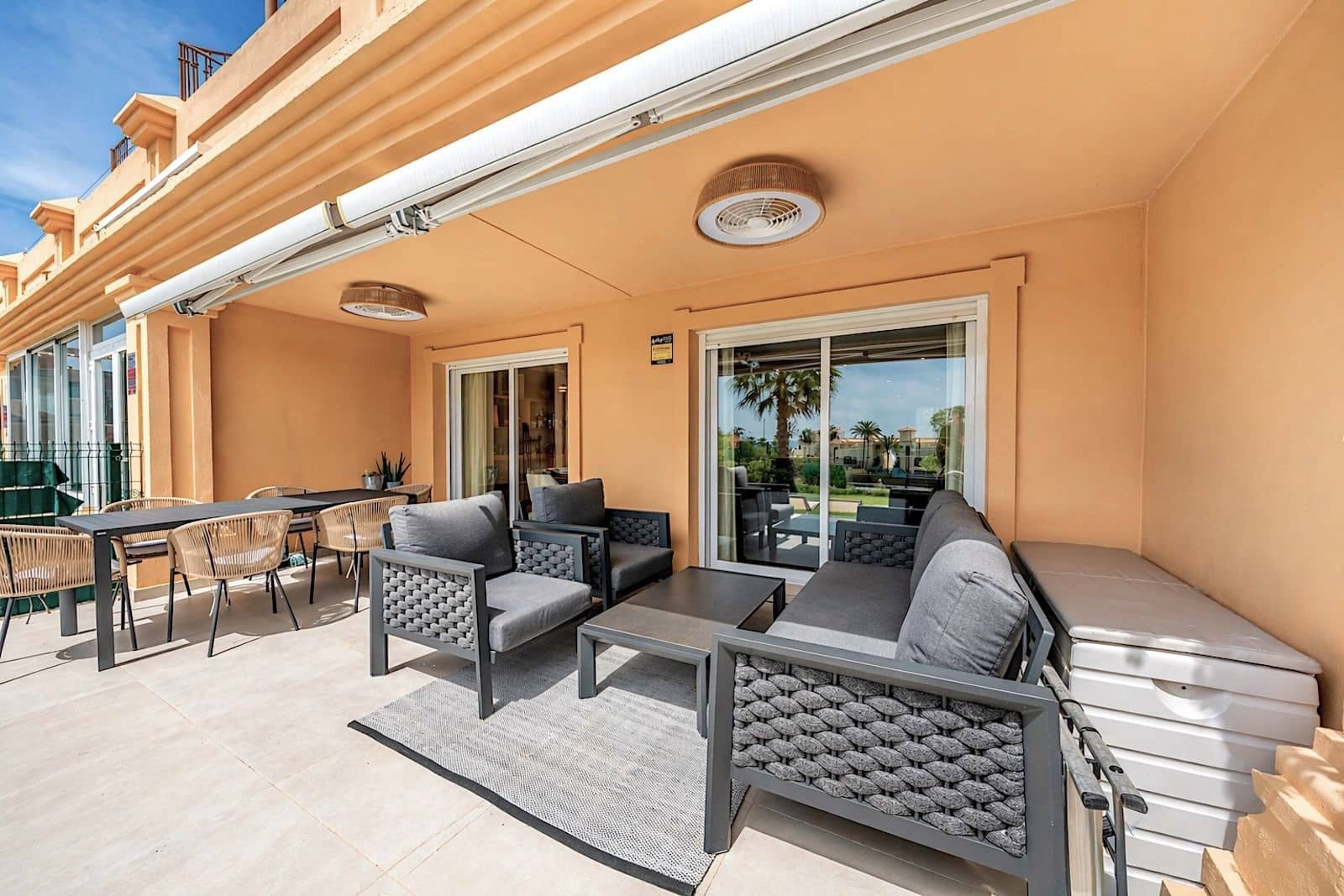 3 soveværelse Byhus til salg i Estepona - € 599.000 (Ref: 9796405)