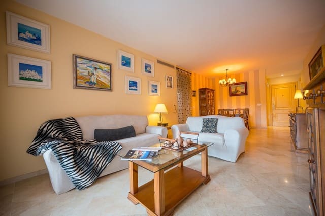 3 quarto Apartamento para venda em El Rosario, Marbella - 700 000 € (Ref: 9796406)