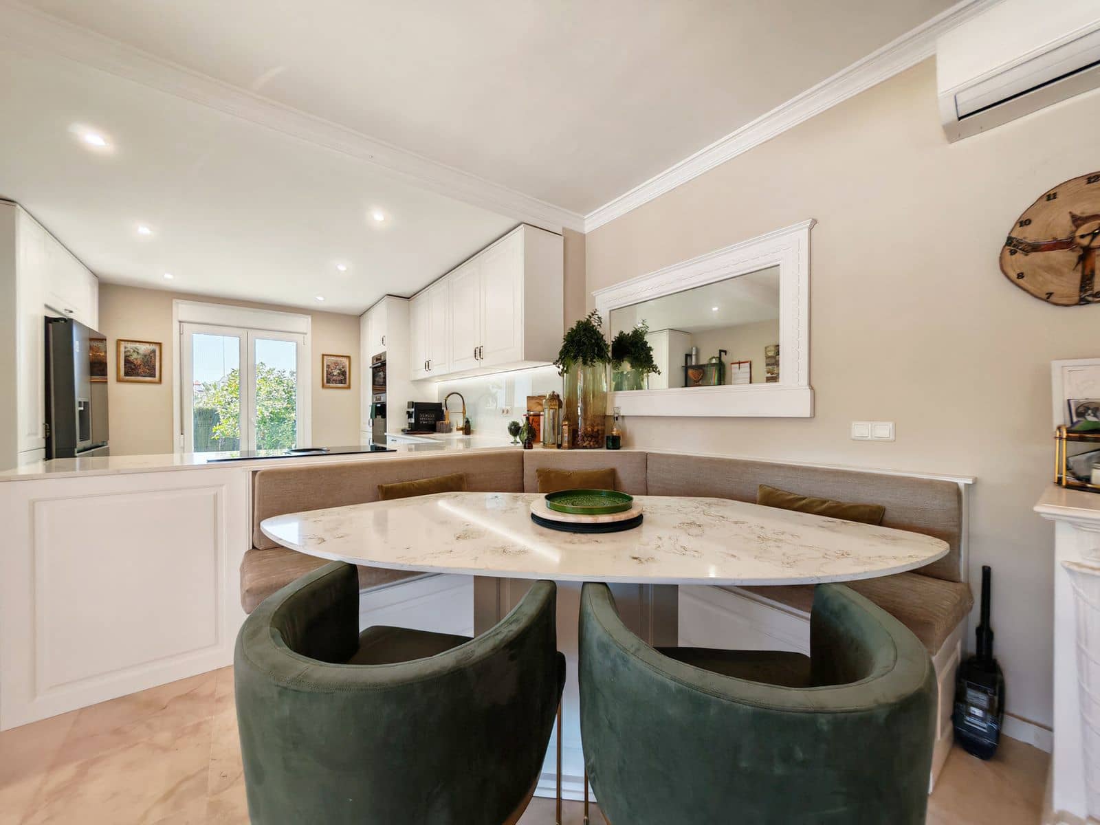 4 bedroom Villa for sale in Calahonda - € 1,150,000 (Ref: 9796407)