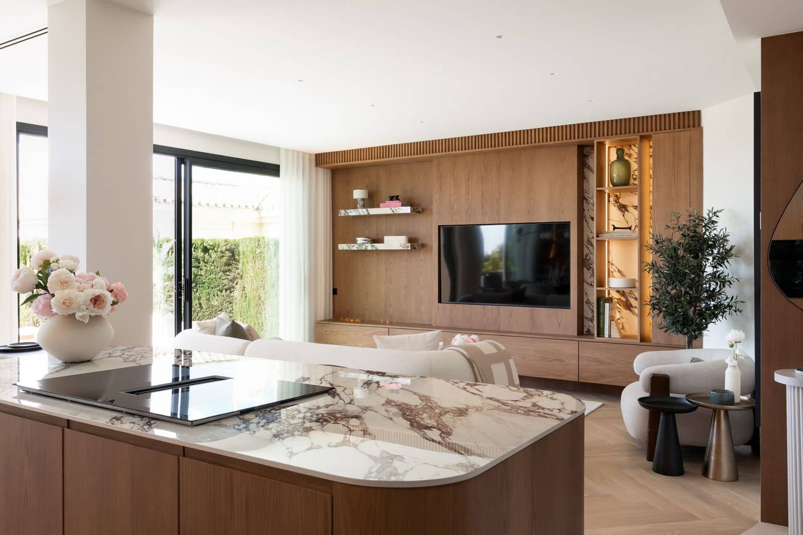 4 bedroom Townhouse for sale in Benahavis - € 1,850,000 (Ref: 9796408)