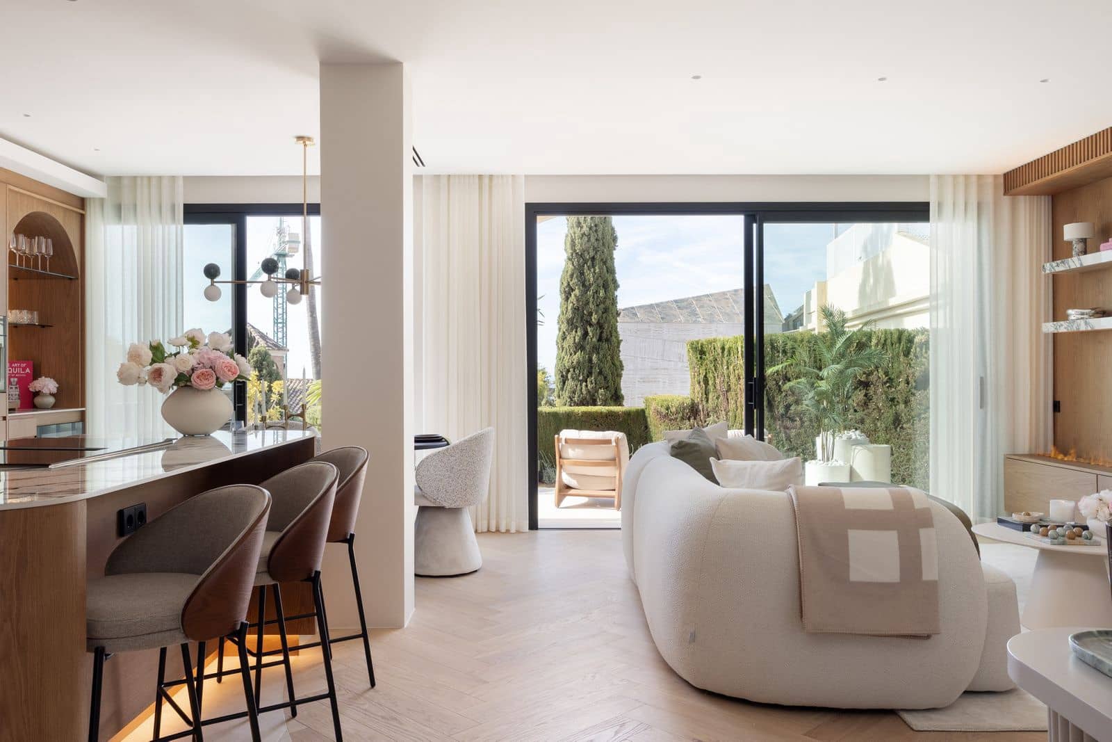 4 bedroom Townhouse for sale in Benahavis - € 1,850,000 (Ref: 9796408)