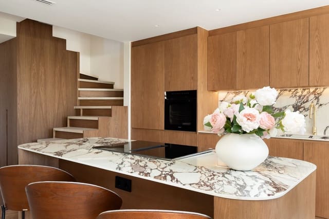 4 bedroom Townhouse for sale in Benahavís - € 1,850,000 (Ref: 9796408)