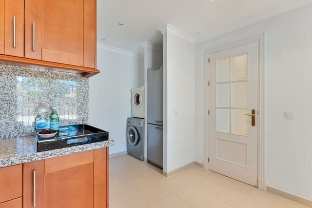 3 quarto Casa em Banda para venda em Atalaya-Isdabe, Estepona - 899 000 € (Ref: 9796409)