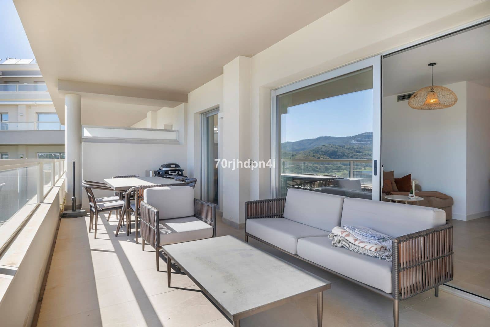 Apartamento de 2 habitaciones en Mijas Costa en venta - 435.000 € (Ref: 9796410)