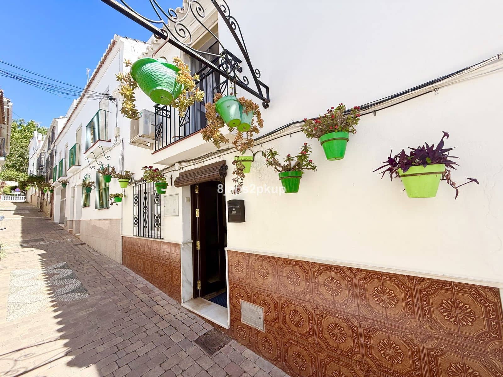 2 makuuhuone Omakotitalo myytävänä paikassa Estepona - 427 500 € (Ref: 9796418)
