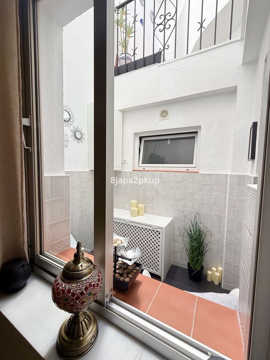 2 makuuhuone Omakotitalo myytävänä paikassa Estepona - 427 500 € (Ref: 9796418)