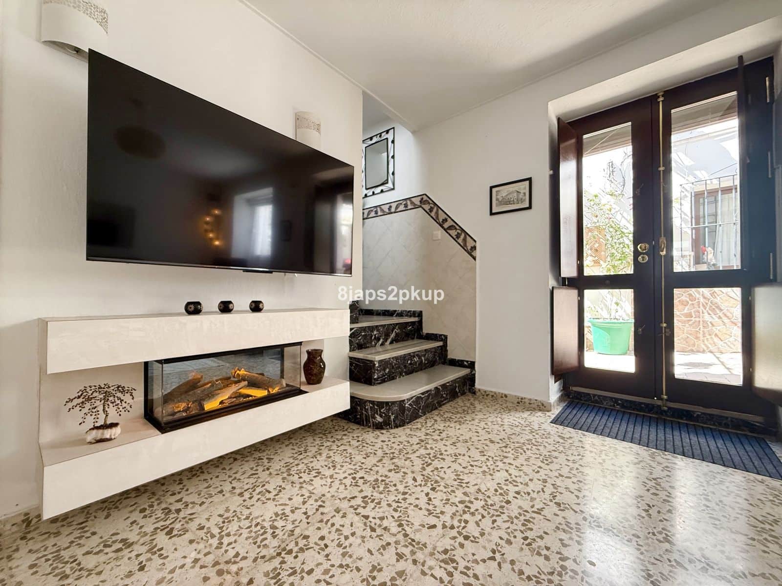 2 makuuhuone Omakotitalo myytävänä paikassa Estepona - 427 500 € (Ref: 9796418)