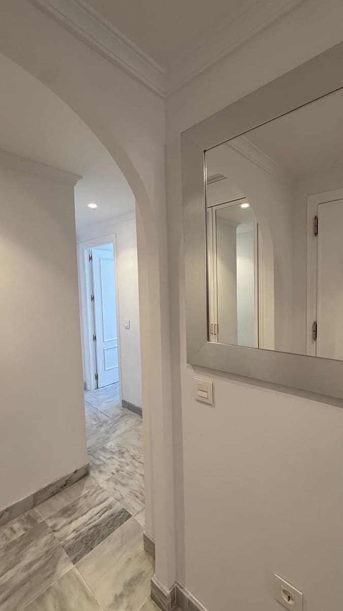 2 soverom Leilighet til salgs i Nueva Andalucia - € 450 000 (Ref: 9796425)