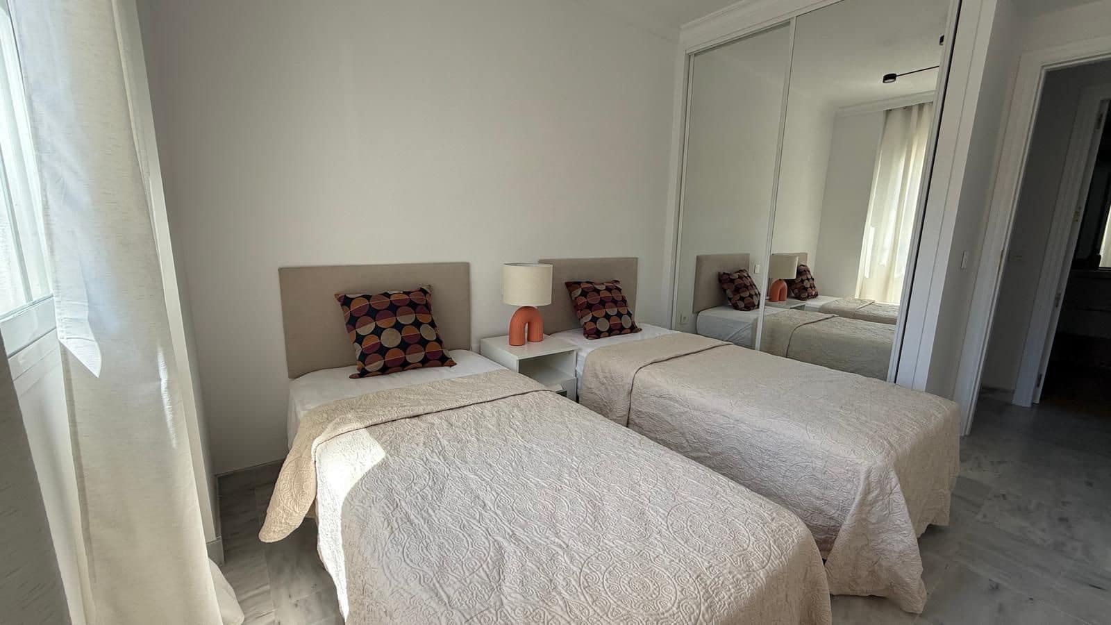 2 soverom Leilighet til salgs i Nueva Andalucia - € 450 000 (Ref: 9796425)