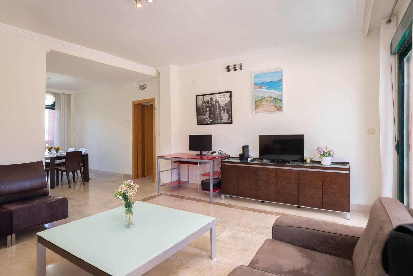 Apartamento de 2 habitaciones en Marbesa en venta - 389.000 € (Ref: 9796431)