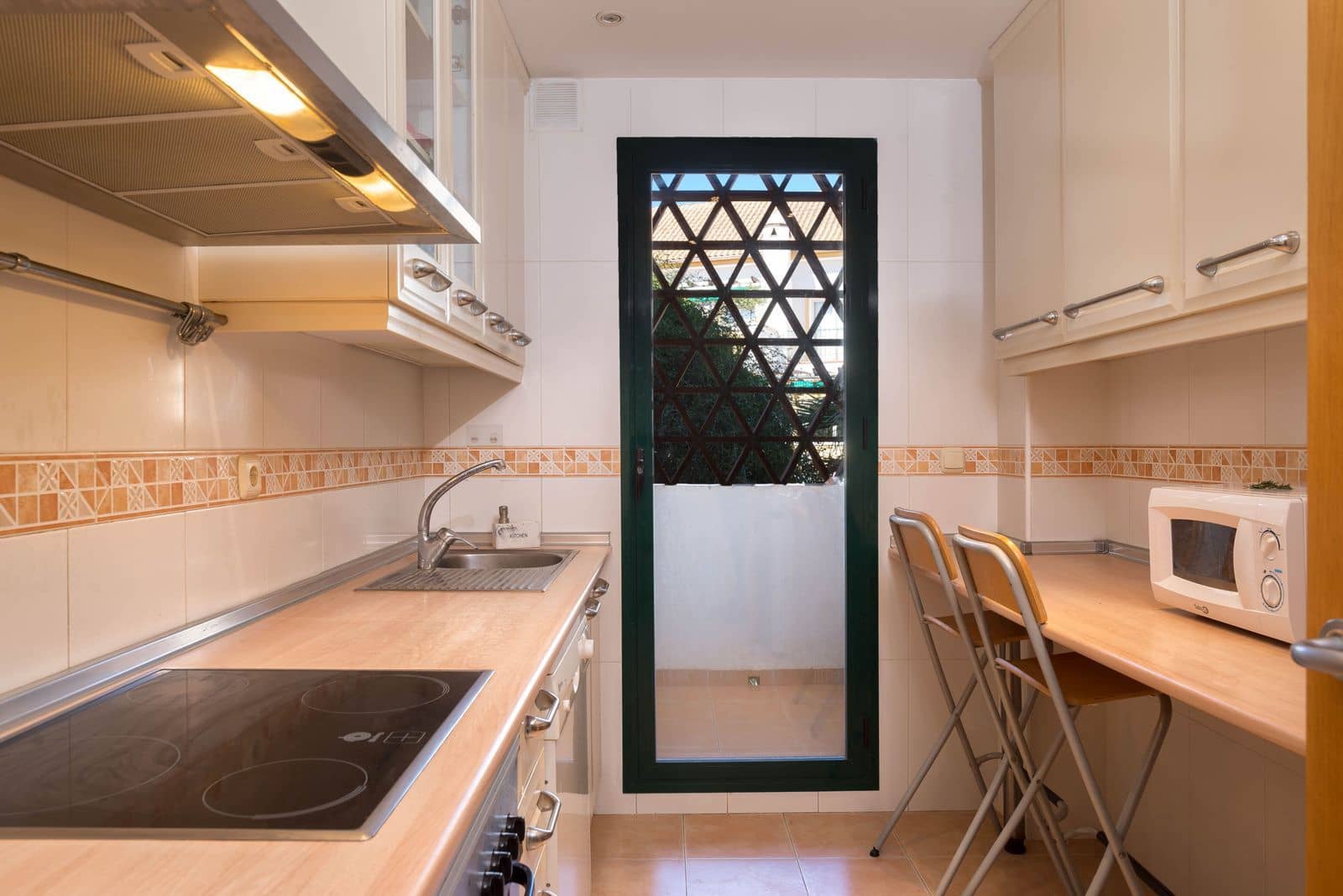 Apartamento de 2 habitaciones en Marbesa en venta - 389.000 € (Ref: 9796431)