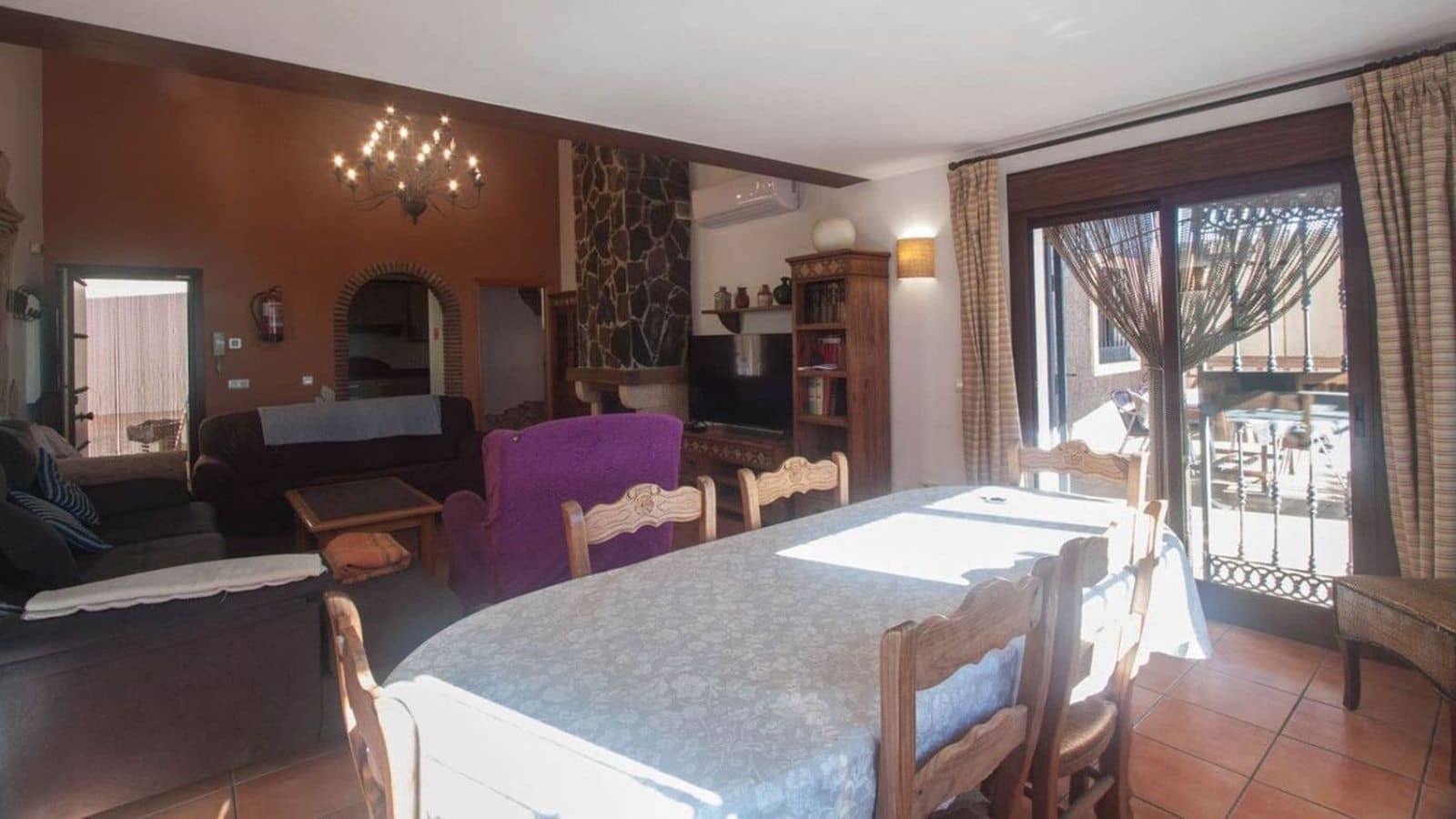 6 sypialnia Willa na sprzedaż w Estepona - 995 000 € (Ref: 9796436)