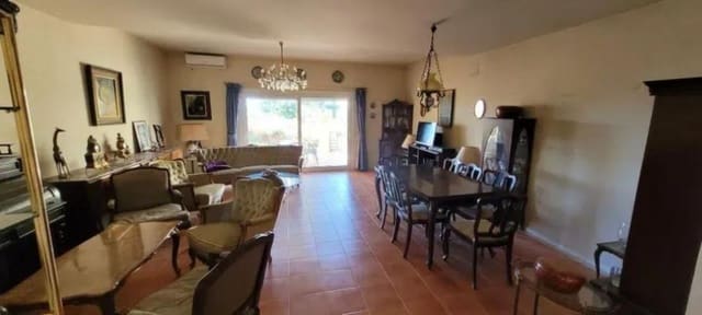 4 camera da letto Casa in vendita in Estepona - 585.000 € (Rif: 9796439)