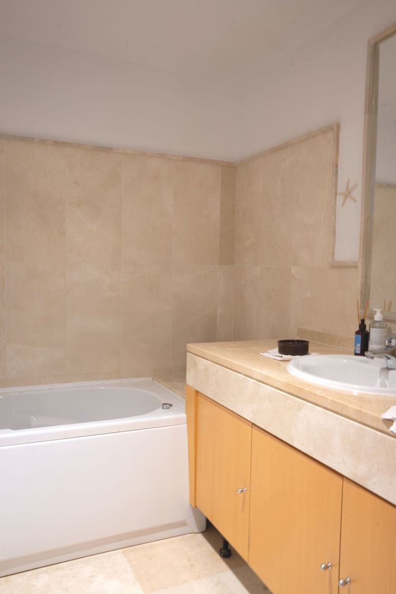 2 Zimmer Apartment zu verkaufen in Casares - 390.000 € (Ref: 9796440)