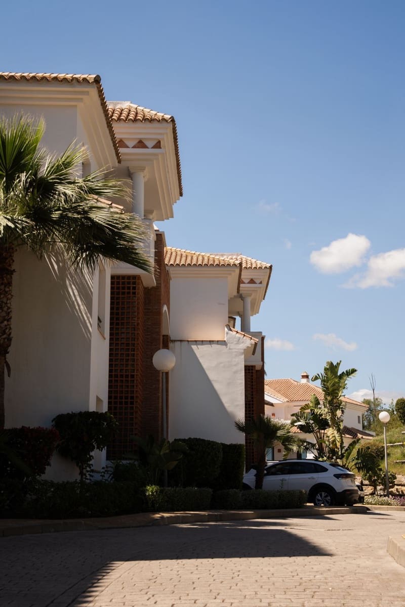 2 Zimmer Apartment zu verkaufen in Casares - 390.000 € (Ref: 9796440)