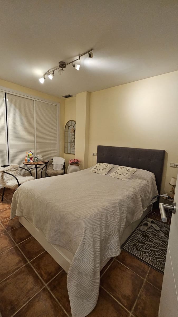 Apartamento de 1 habitación en El Paraiso en venta - 257.000 € (Ref: 9796441)