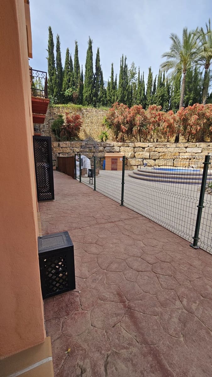 Apartamento de 1 habitación en El Paraiso en venta - 257.000 € (Ref: 9796441)