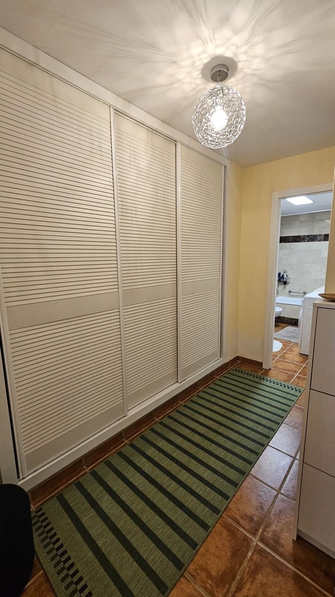 Apartamento de 1 habitación en El Paraiso en venta - 257.000 € (Ref: 9796441)