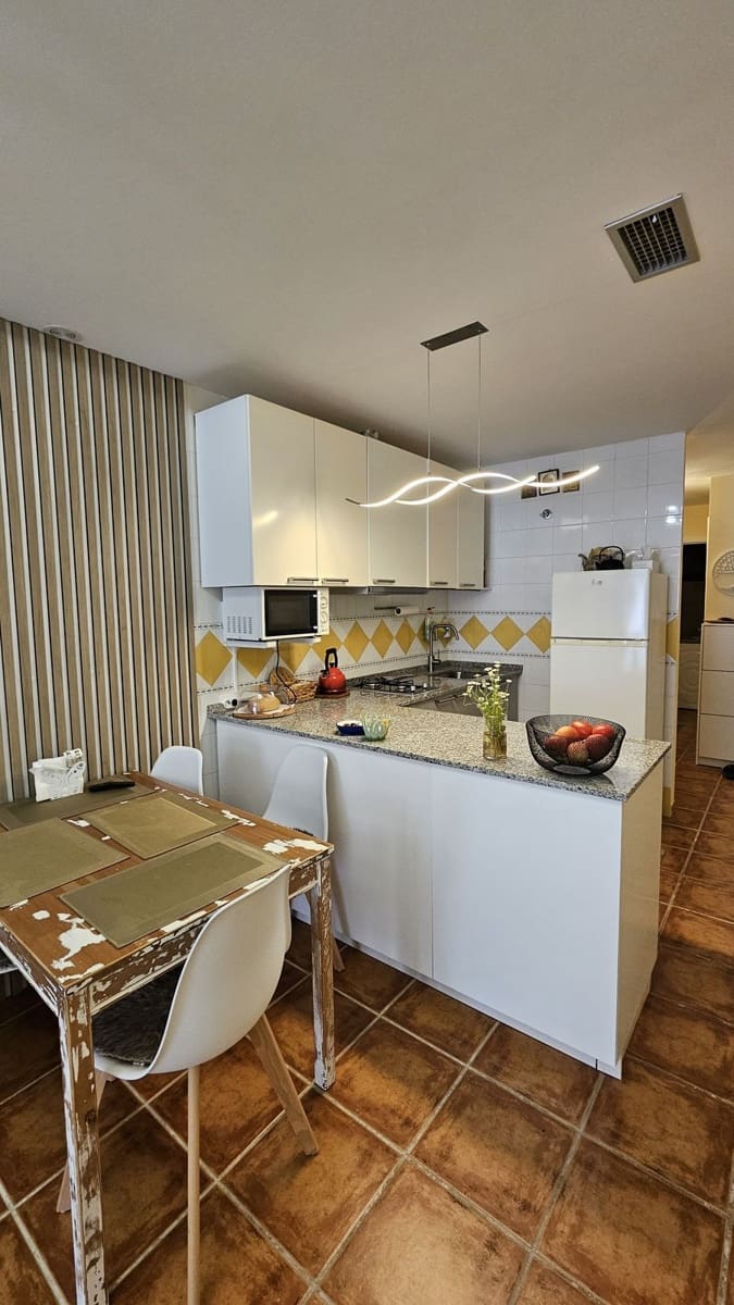 Apartamento de 1 habitación en El Paraiso en venta - 257.000 € (Ref: 9796441)