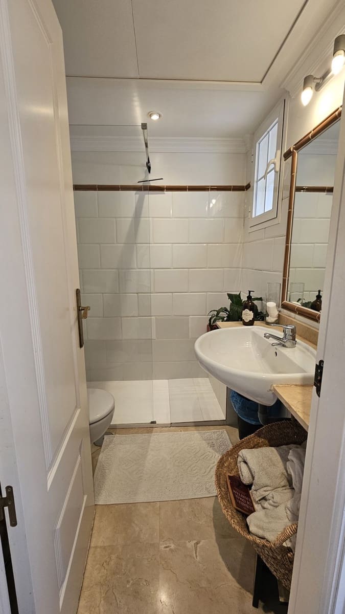 4 bedroom Townhouse for sale in San Pedro de Alcantara - € 950,000 (Ref: 9796444)