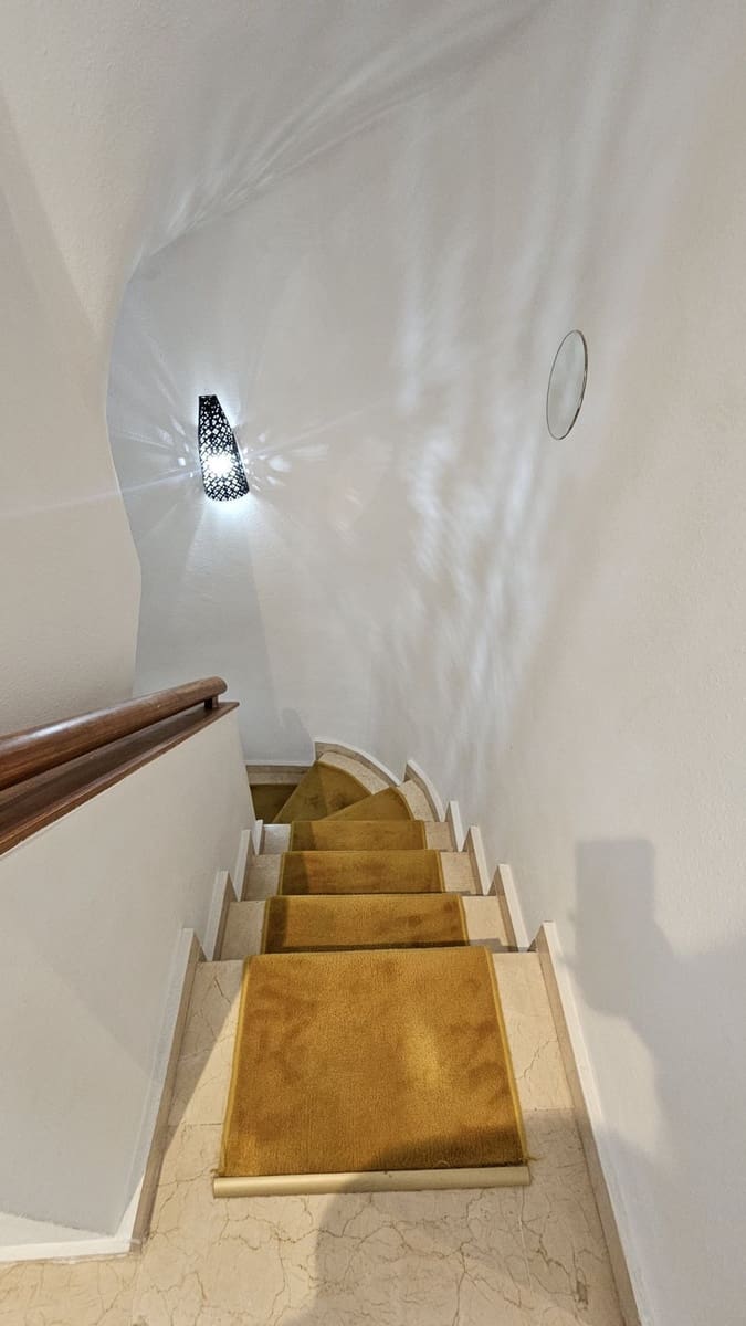 4 bedroom Townhouse for sale in San Pedro de Alcantara - € 950,000 (Ref: 9796444)