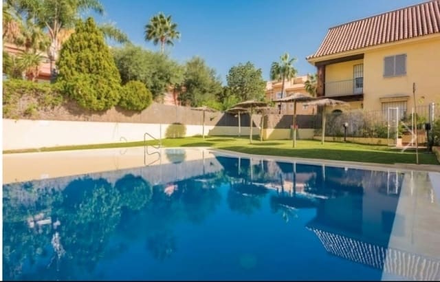 4 chambre Maison de Ville à vendre à San Pedro de Alcantara, Marbella - 950 000 € (Ref: 9796444)