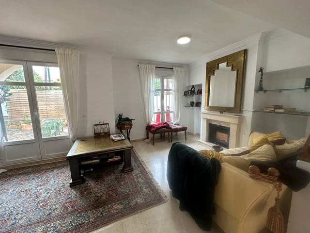 4 chambre Maison de Ville à vendre à San Pedro de Alcantara, Marbella - 950 000 € (Ref: 9796444)