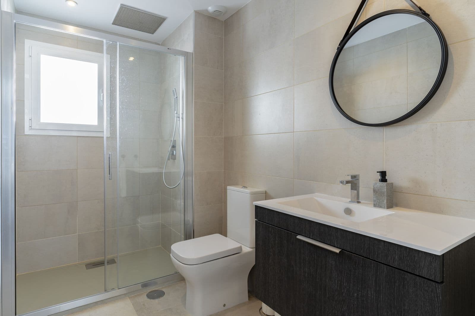 3 slaapkamer Penthouse te koop in Estepona - € 559.000 (Ref: 9796446)