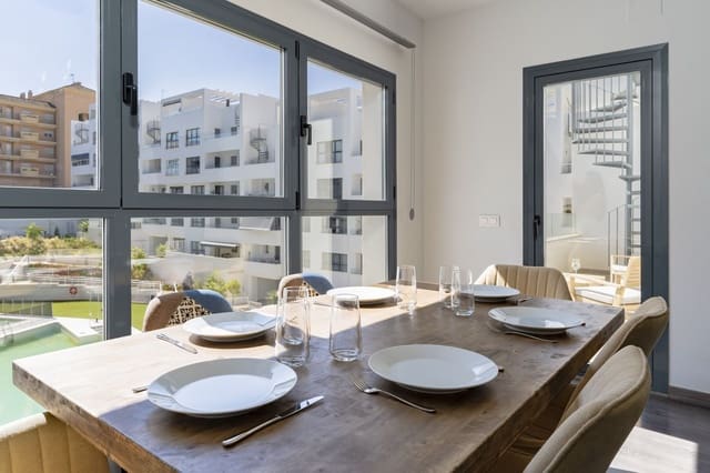 3 slaapkamer Penthouse te koop in Estepona - € 559.000 (Ref: 9796446)