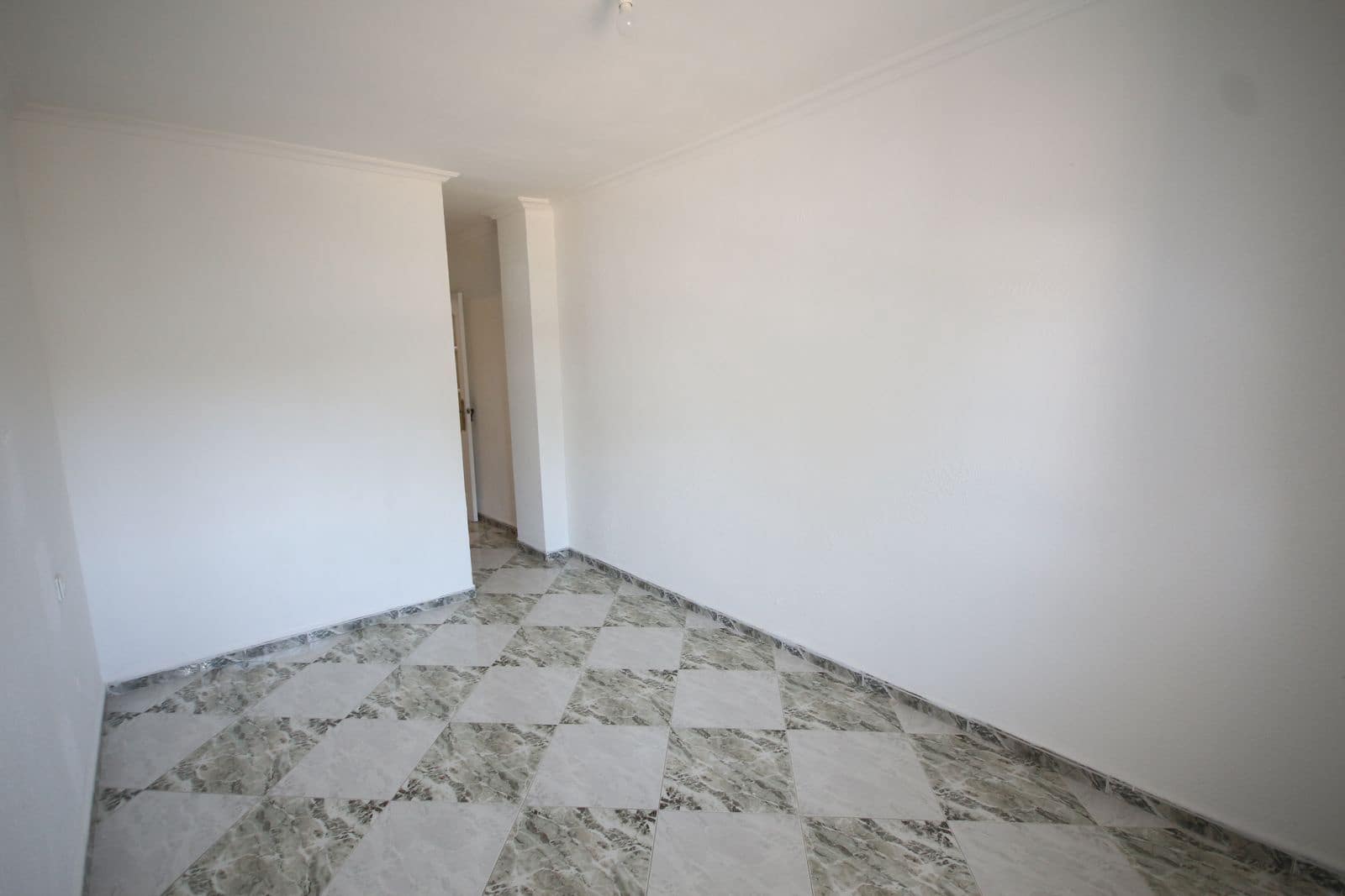 4 Zimmer Apartment zu verkaufen in Malaga Stadt - 450.000 € (Ref: 9796448)