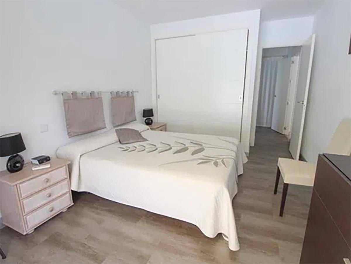 Chalet de 3 habitaciones en Nueva Andalucia en venta - 980.000 € (Ref: 9796451)