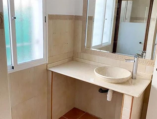 Chalet de 3 habitaciones en Nueva Andalucia, Marbella en venta - 980.000 € (Ref: 9796451)