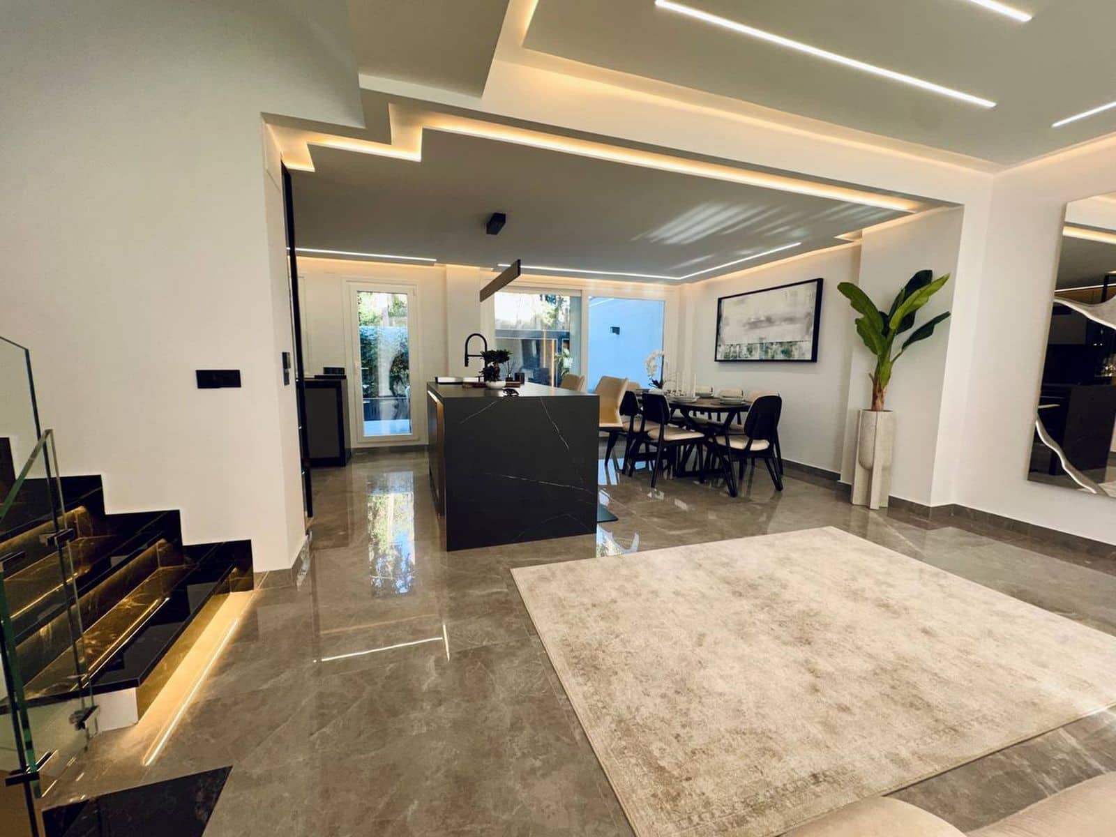 3 soveværelse Byhus til salg i Marbella - € 1.195.000 (Ref: 9796460)