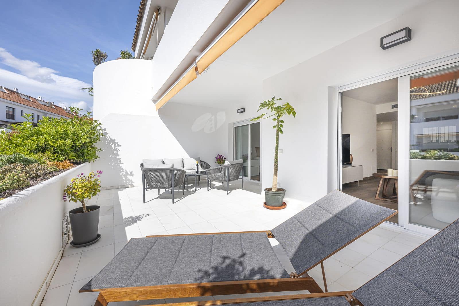 Apartamento de 1 habitación en Golden Mile en venta - 450.000 € (Ref: 9796464)