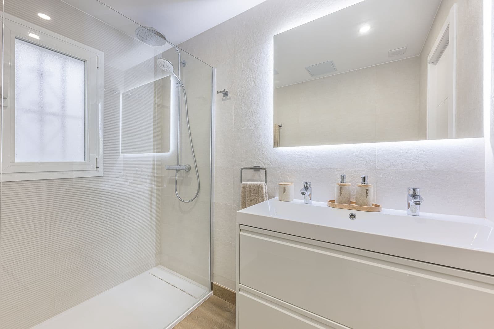 Apartamento de 1 habitación en Golden Mile en venta - 450.000 € (Ref: 9796464)