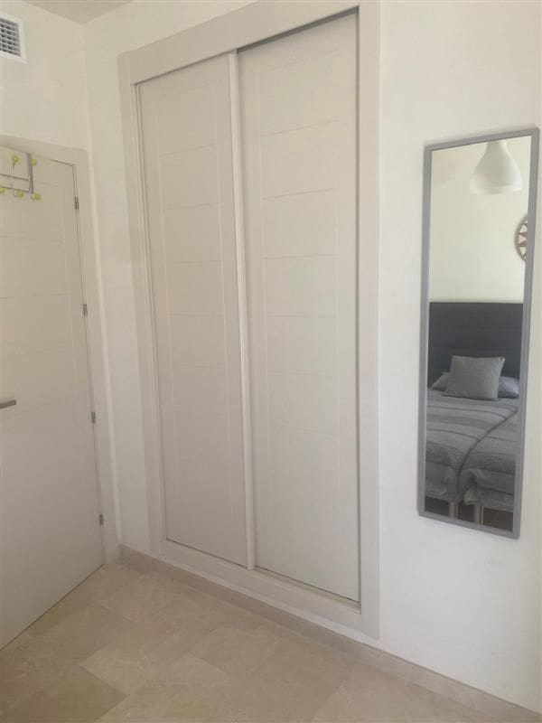 2 sypialnia Penthouse na sprzedaż w Estepona - 299 950 € (Ref: 9796467)