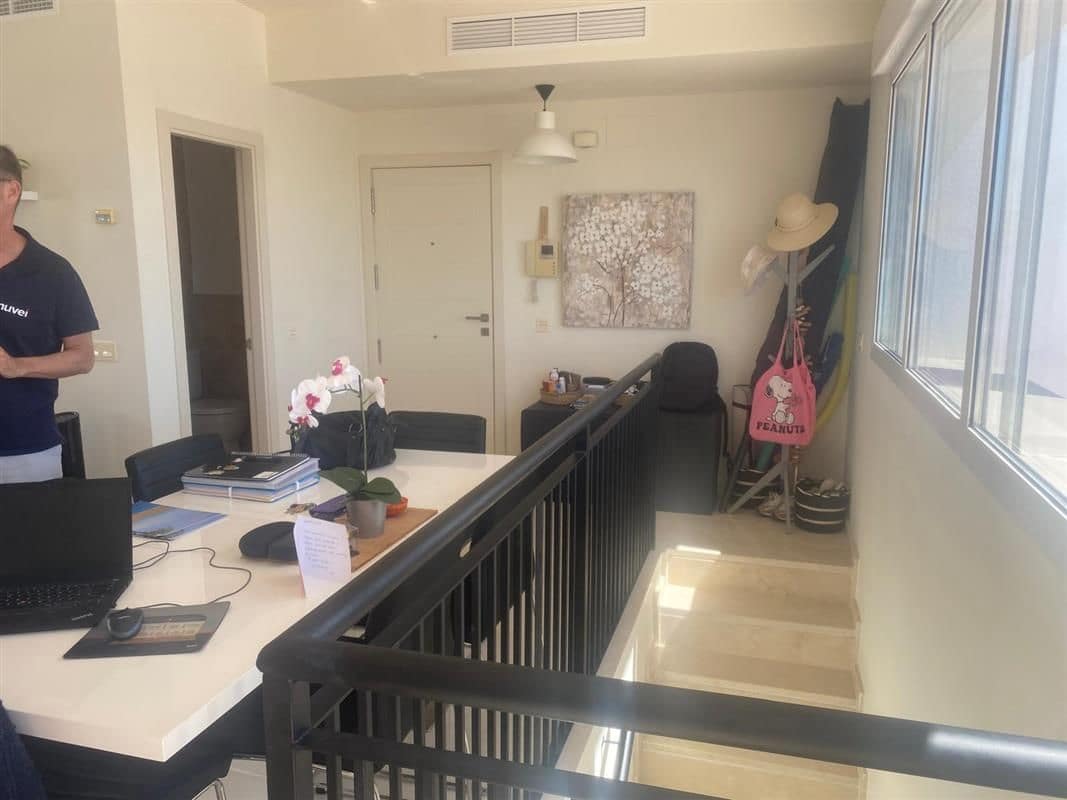 2 sypialnia Penthouse na sprzedaż w Estepona - 299 950 € (Ref: 9796467)