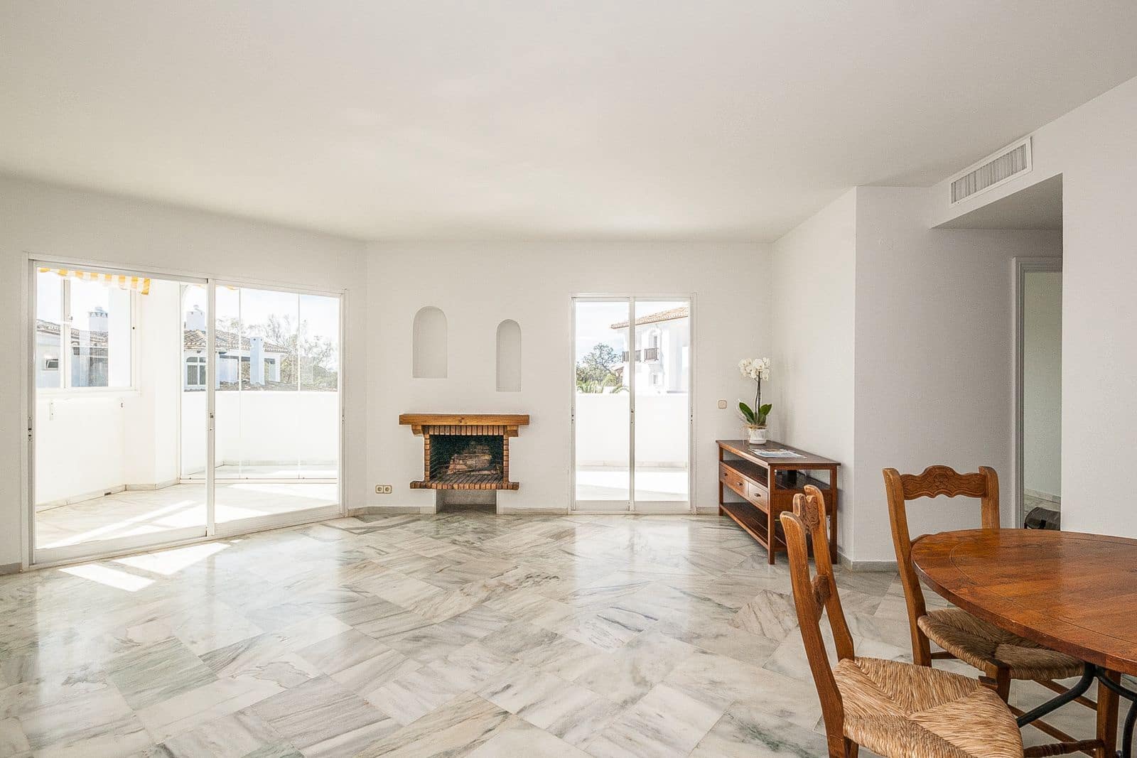 2 chambre Appartement à vendre à Elviria - 465 000 € (Ref: 9796471)