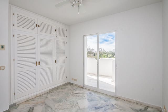 2 chambre Appartement à vendre à Elviria, Marbella - 465 000 € (Ref: 9796471)